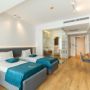 Hotel Poeme Mamaia Retreat