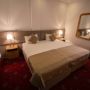 Hotel Queen Vera