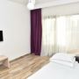 Q Hotel