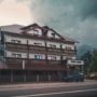 Suru Hotel & Restaurant