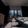 Suru Hotel & Restaurant
